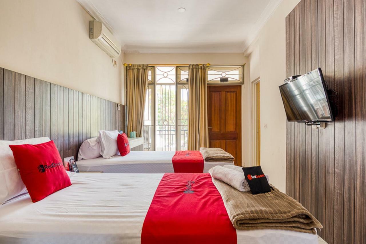 Reddoorz Near Untag Surabaya Hotel Exterior photo